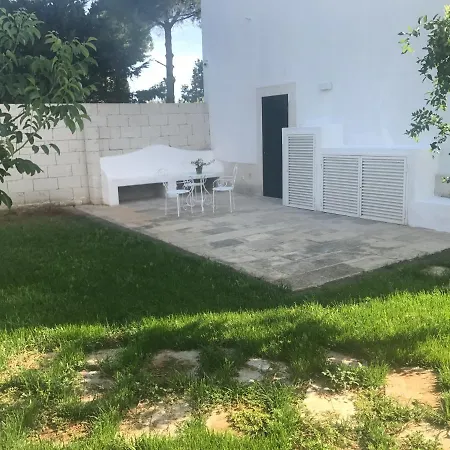 Tenuta Castelle 4* 库特罗菲安诺