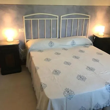 Tenuta Castelle 住宿加早餐酒店 库特罗菲安诺