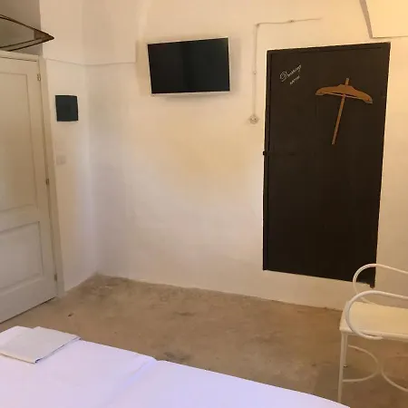 Tenuta Castelle Bed & Breakfast Cutrofiano